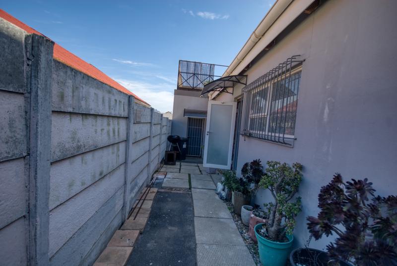 3 Bedroom Property for Sale in Gordons Bay Western Cape